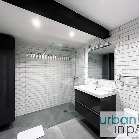 Urbanflat 161 - Spacious Rue De Paradis