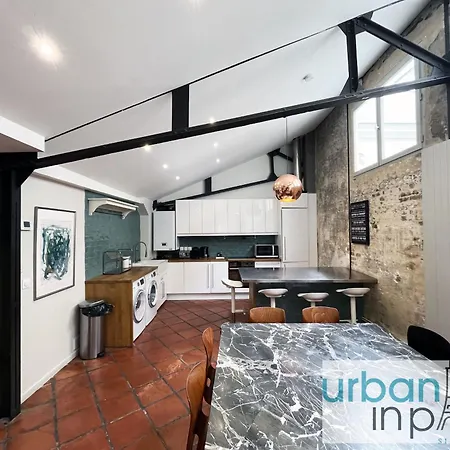 Urbanflat 161 - Spacious Rue De Paradis דירה